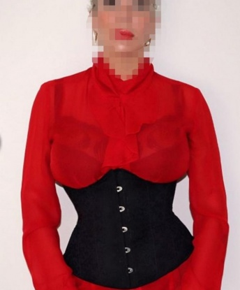 Очаровательная красотка сделает твой вечер незабываемым. Готова к различным экспериментам и новым впечатлениям. Только для достойных мужчин! 8420, 37 лет